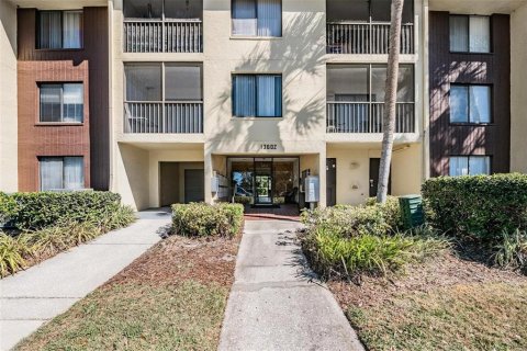 Condo in Tampa, Florida, 1 bedroom № 2221142 - photo 2