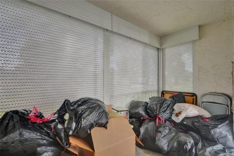 Copropriété à vendre à Pembroke Pines, Floride: 2 chambres, 108.7 m2 № 1697463 - photo 28