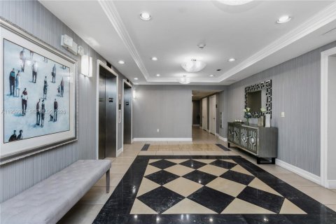 Condominio en venta en Hollywood, Florida, 2 dormitorios, 104.14 m2 № 2017896 - foto 21