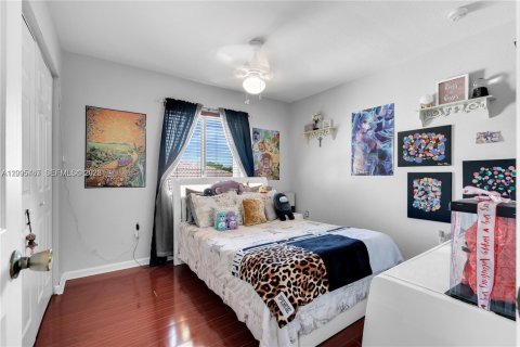 House in Homestead, Florida 4 bedrooms, 208.66 sq.m. № 2390055 - photo 19