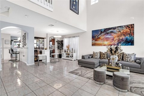 House in Homestead, Florida 4 bedrooms, 208.66 sq.m. № 2390055 - photo 10