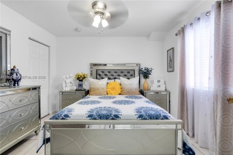 House in Homestead, Florida 4 bedrooms, 208.66 sq.m. № 2390055 - photo 17