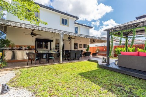 House in Homestead, Florida 4 bedrooms, 208.66 sq.m. № 2390055 - photo 3