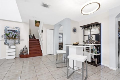 House in Homestead, Florida 4 bedrooms, 208.66 sq.m. № 2390055 - photo 12