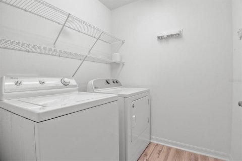 Casa en venta en Auburndale, Florida, 4 dormitorios, 184.78 m2 № 2116461 - foto 14