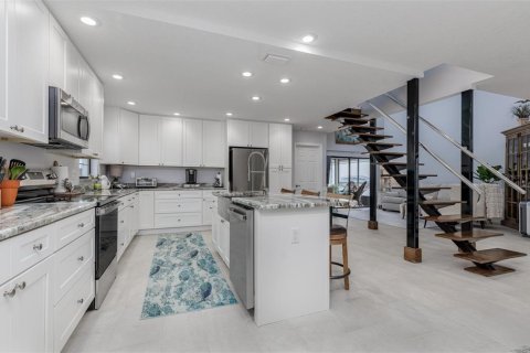 Villa ou maison à vendre à Homosassa, Floride: 3 chambres, 174.1 m2 № 1907162 - photo 8