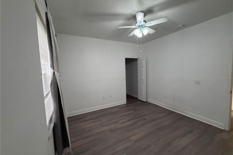 Condo in Winter Garden, Florida, 3 bedrooms № 2227179 - photo 18