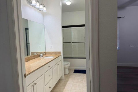 Condo in Winter Garden, Florida, 3 bedrooms № 2227179 - photo 17