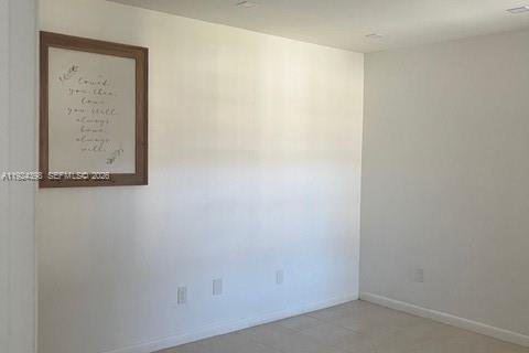 Condo in Miami, Florida, 2 bedrooms  № 2052891 - photo 11