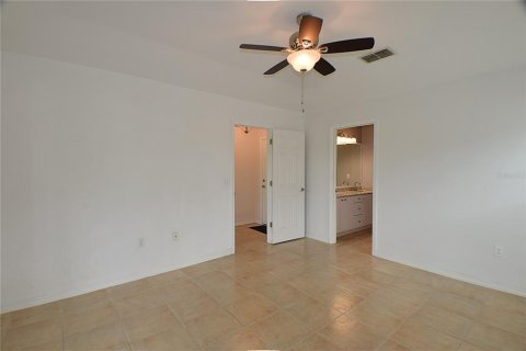 Casa en venta en San Antonio, Florida, 2 dormitorios, 115.76 m2 № 1918630 - foto 11