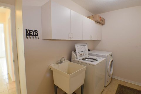 Casa en venta en San Antonio, Florida, 2 dormitorios, 115.76 m2 № 1918630 - foto 19
