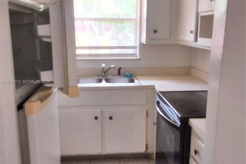 Appartement à louer à Hollywood, Floride: 1 chambre, 69.68 m2 № 2178190 - photo 7