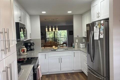 Copropriété à vendre à Sunrise, Floride: 2 chambres, 116.13 m2 № 1987498 - photo 4