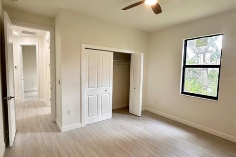 Casa en venta en North Port, Florida, 3 dormitorios, 160.16 m2 № 2214073 - foto 29