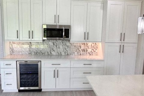 Casa en venta en North Port, Florida, 3 dormitorios, 160.16 m2 № 2214073 - foto 10