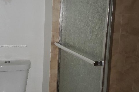 Condo in Weston, Florida, 2 bedrooms  № 1862795 - photo 11