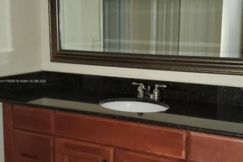 Condo in Weston, Florida, 2 bedrooms  № 1862795 - photo 10