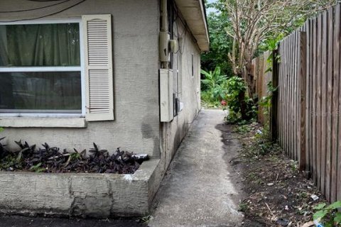 House in Orlando, Florida 3 bedrooms, 135.82 sq.m. № 2105246 - photo 22