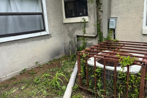 House in Orlando, Florida 3 bedrooms, 135.82 sq.m. № 2105246 - photo 18