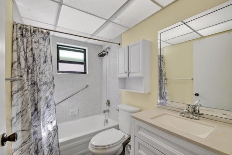 Купить кондоминиум в Делрей-Бич, Флорида 4 комнаты, 83.8м2, № 2262065 - фото 19