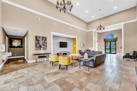 Купить виллу или дом в Майами, Флорида 4 спальни, 241.73м2, № 1933136 - фото 16