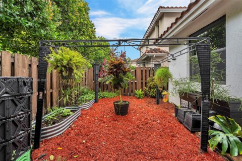 Купить виллу или дом в Майами, Флорида 4 спальни, 241.73м2, № 1933136 - фото 25