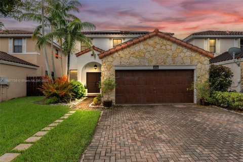 Купить виллу или дом в Майами, Флорида 4 спальни, 241.73м2, № 1933136 - фото 4