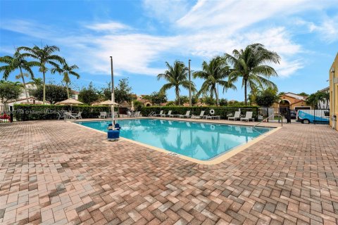 Купить виллу или дом в Майами, Флорида 4 спальни, 241.73м2, № 1933136 - фото 14