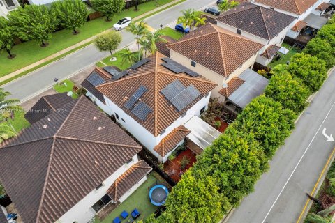 Купить виллу или дом в Майами, Флорида 4 спальни, 241.73м2, № 1933136 - фото 9