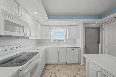 Condo in Dunedin, Florida, 2 bedrooms № 2203084 - photo 9