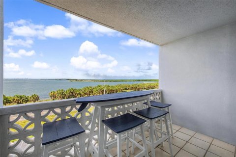 Condo in Dunedin, Florida, 2 bedrooms № 2203084 - photo 18