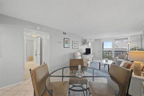 Condo in Dunedin, Florida, 2 bedrooms № 2203084 - photo 5