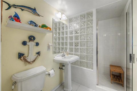 Condo in Dunedin, Florida, 2 bedrooms № 2203084 - photo 14