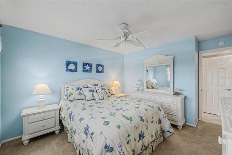 Condo in Dunedin, Florida, 2 bedrooms № 2203084 - photo 11
