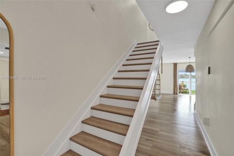 Touwnhouse à louer à Miami, Floride: 2 chambres, 120.77 m2 № 2046423 - photo 3