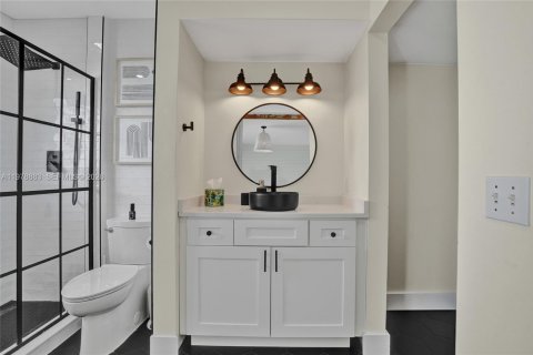 Touwnhouse à louer à Miami, Floride: 2 chambres, 120.77 m2 № 2046423 - photo 14