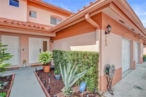 Touwnhouse à Miami, Floride 2 chambres, 120.77 m2 № 2046423