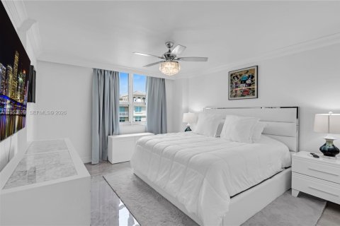 Copropriété à louer à Boca Raton, Floride: 2 chambres, 168.71 m2 № 2153276 - photo 11