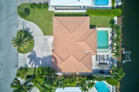 House in Pompano Beach, Florida 3 bedrooms, 125.23 sq.m. № 2082977 - photo 3