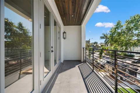 Adosado en venta en Tampa, Florida, 4 dormitorios, 319.21 m2 № 2196548 - foto 20