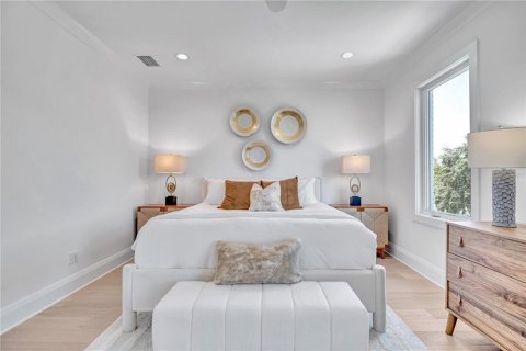 Adosado en venta en Tampa, Florida, 4 dormitorios, 319.21 m2 № 2196548 - foto 25