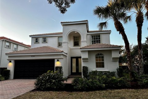 House in Wellington, Florida 6 bedrooms, 340.21 sq.m. № 1768735 - photo 2