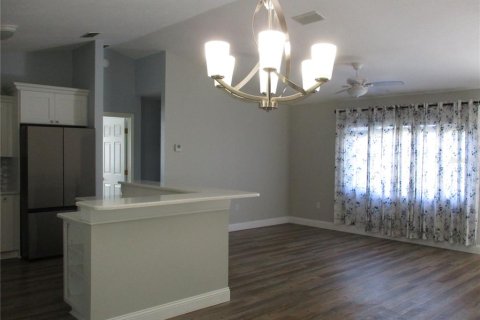 House in Dunnellon, Florida 3 bedrooms, 163.51 sq.m. № 2093301 - photo 16
