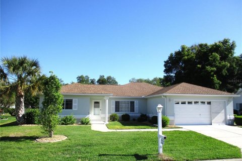 House in Dunnellon, Florida 3 bedrooms, 163.51 sq.m. № 2093301