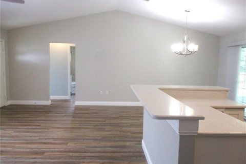 House in Dunnellon, Florida 3 bedrooms, 163.51 sq.m. № 2093301 - photo 15