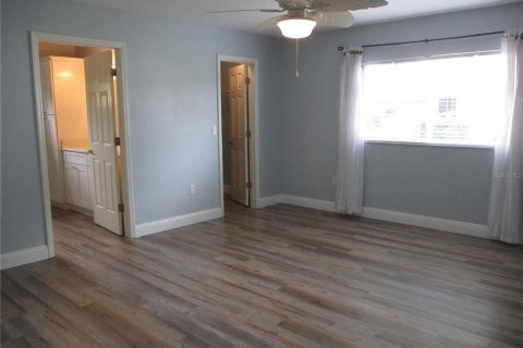 House in Dunnellon, Florida 3 bedrooms, 163.51 sq.m. № 2093301 - photo 25