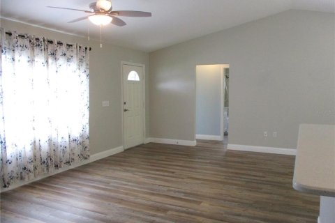 House in Dunnellon, Florida 3 bedrooms, 163.51 sq.m. № 2093301 - photo 13