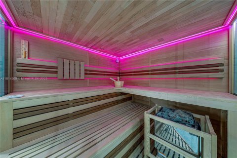 Villa ou maison à vendre à Miami Beach, Floride: 5 chambres, 524.15 m2 № 1957401 - photo 23