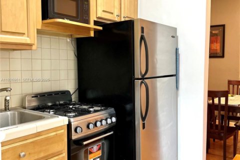 Apartamento en alquiler en Miami Beach, Florida, 39.95 m2 № 1985935 - foto 5