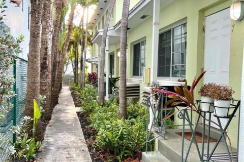 Apartamento en alquiler en Miami Beach, Florida, 39.95 m2 № 1985935 - foto 9